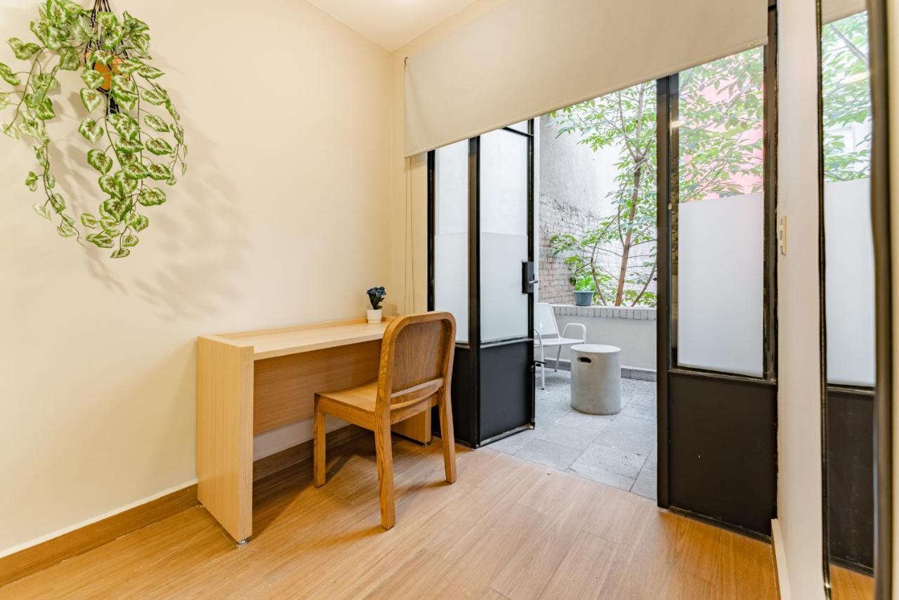 Casa Danubio Reforma By Vh Hostel Mexico City Exterior photo