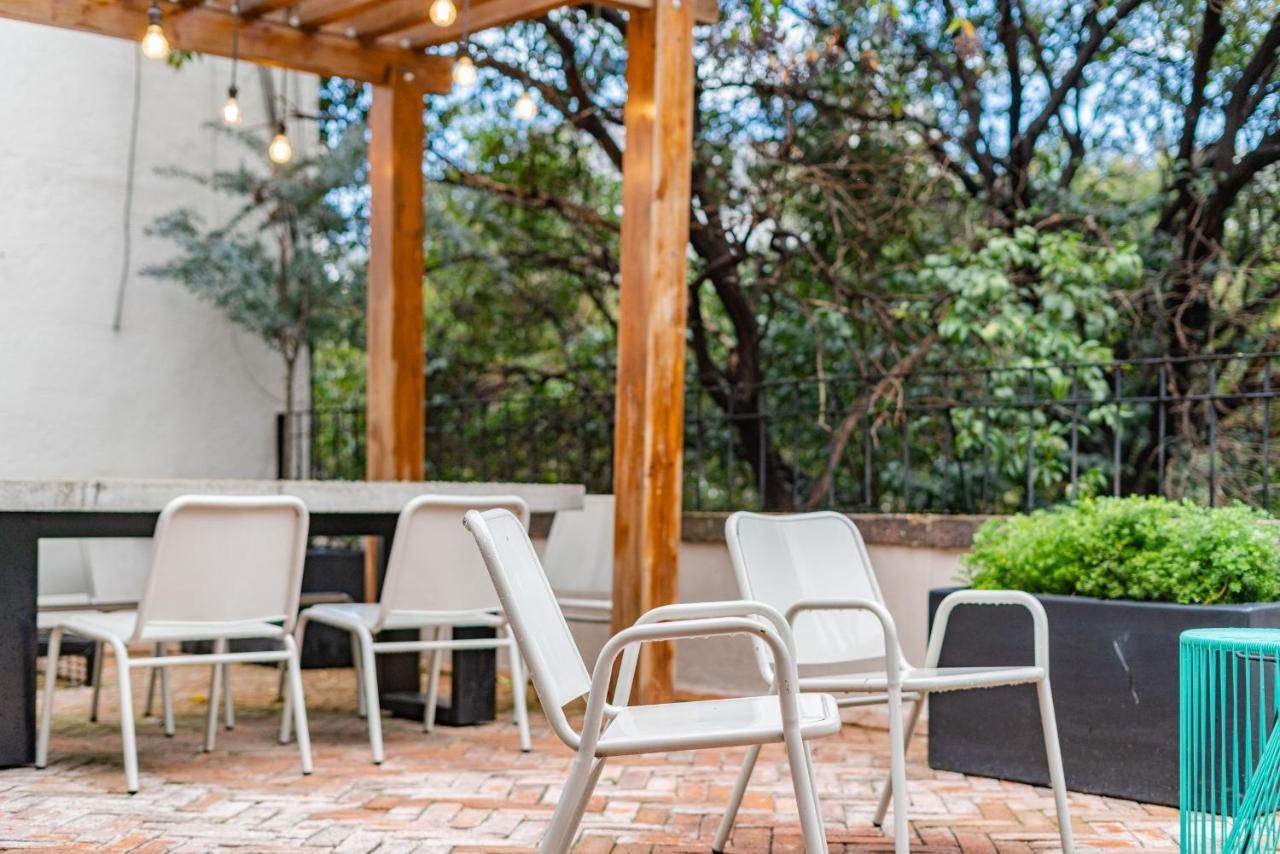 Casa Danubio Reforma By Vh Hostel Mexico City Exterior photo